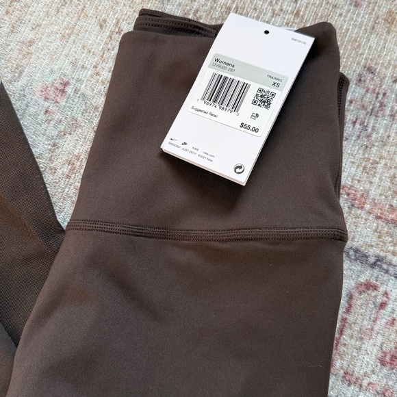 Women’s Nike leggings - Picture 3 of 3